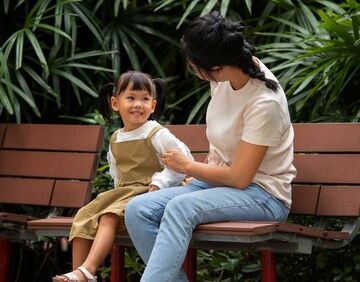 Bisa membentuk karakter anak saat tumbuh dewasa, ini jenis-jenis kalimat yang perlu sering mereka dengar dari orang tua.
