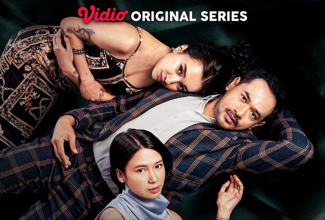 Catat jadwal tayang sinopsis series Merajut Dendam. Series Indonesia yang mengangkat isu perselingkuhan dalam rumah tangga.