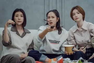 Gaya tiga karakter perempuan dalam drama Korea Thirty Nine.