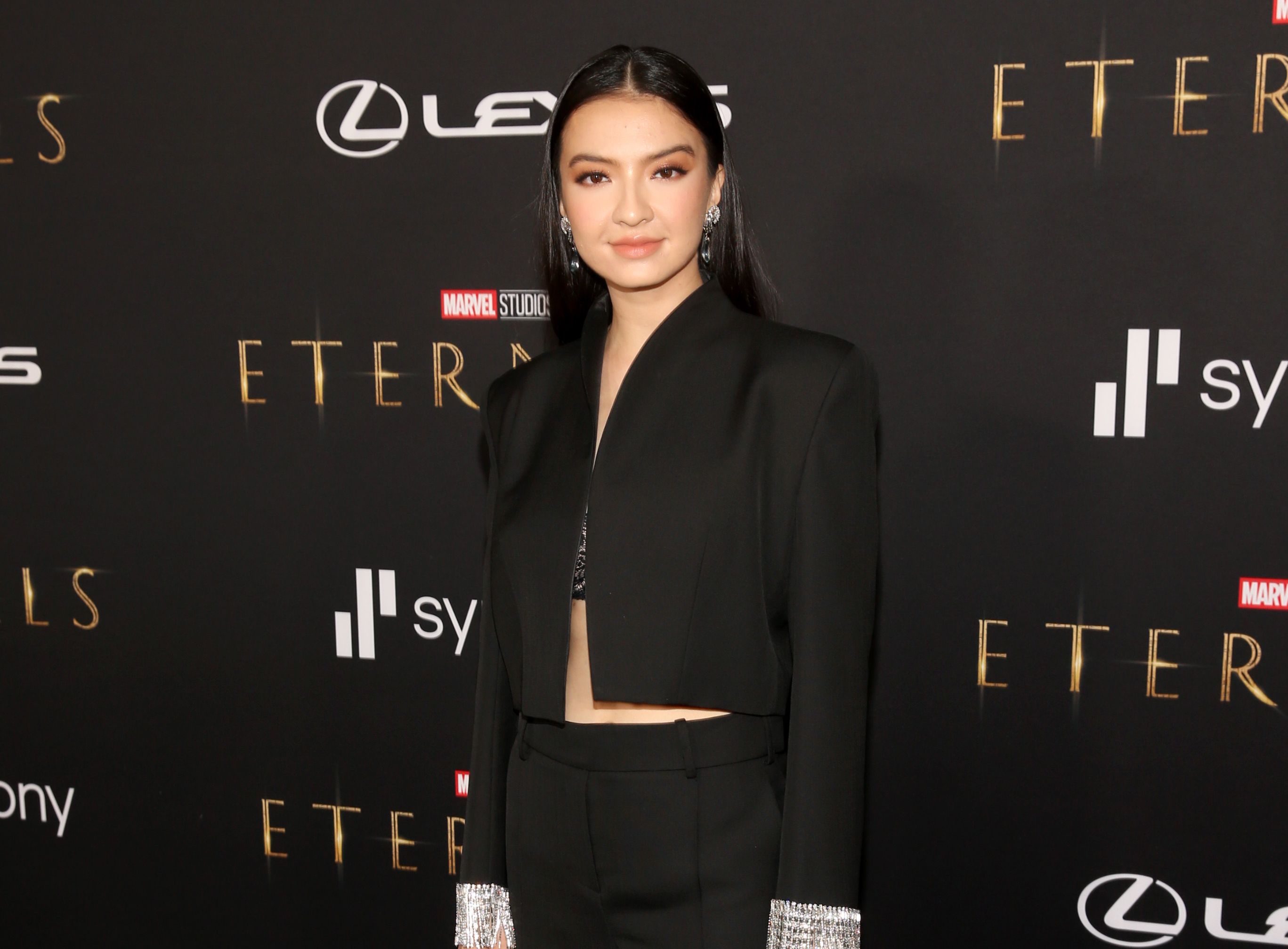 Aktris Raline Shah berkesempatan menjadi tamu spesial untuk acara World Premiere film Marvel Studio terbaru, Eternals, di Hollywood.