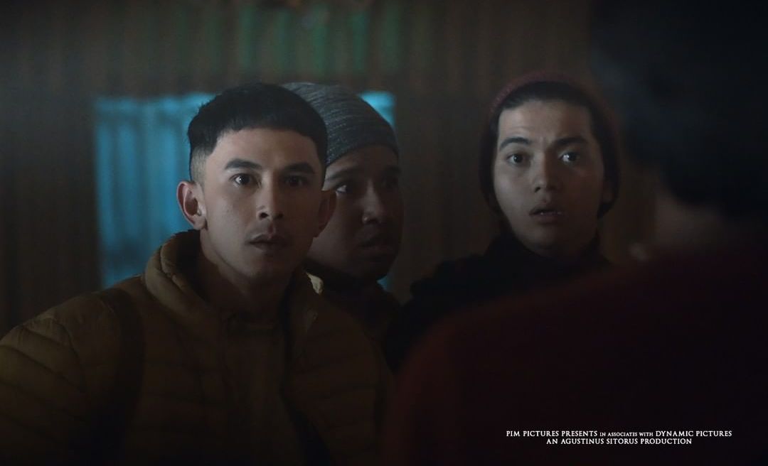 Sudah tayang di bioskop, berikut ini tiga fakta menarik film Kutukan Sembilan Setan yang mengangkat kisah menarik.