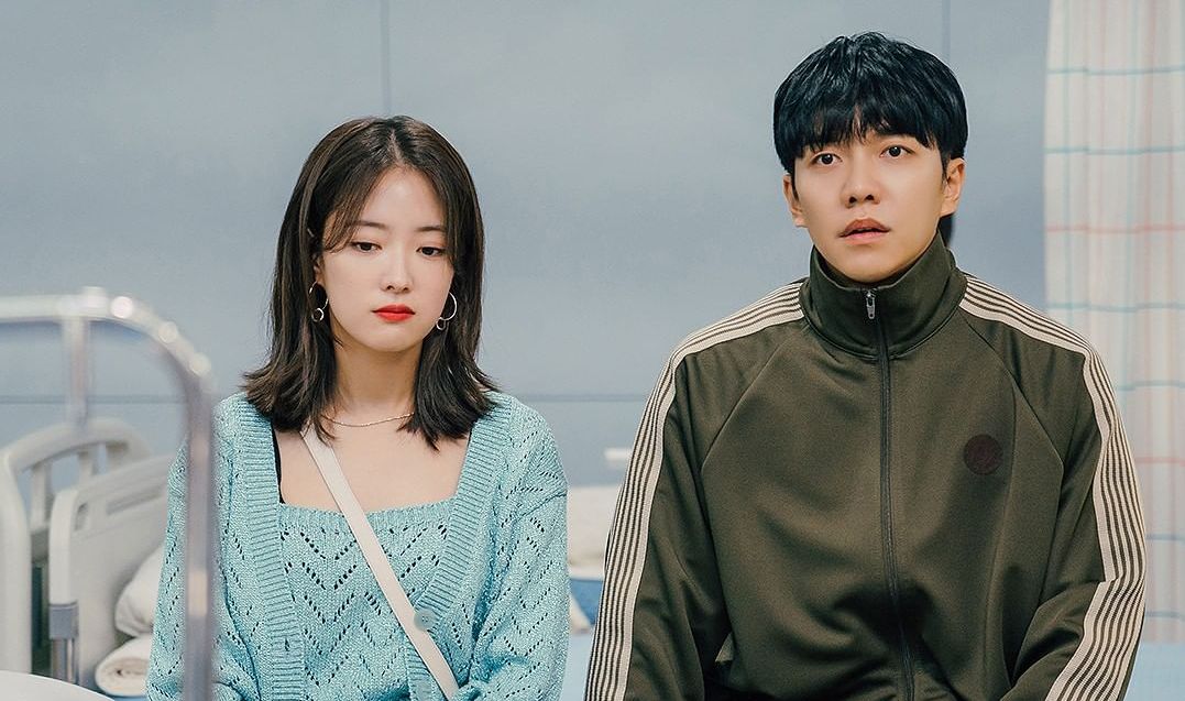 Perasaan Lee Seung Gi ke Lee Se Young di drakor The Law Cafe nyata. Ini alasan seseorang naksir orang lain untuk waktu lama!
