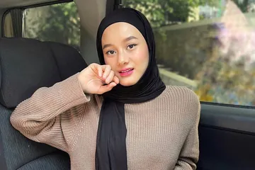 Tips makeup bulan Ramadan ala Dinda Hauw.