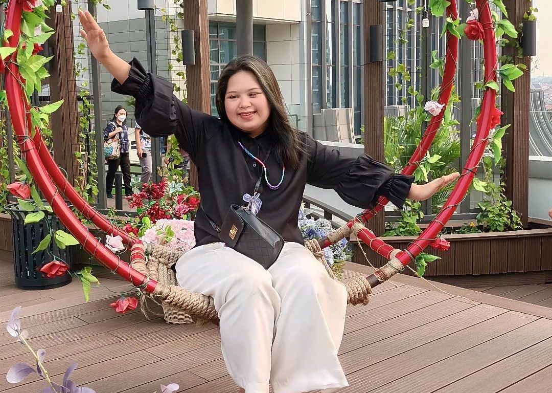 Berita terpopuler Lady Boss ada sosok Namira Zania model sekaligus penari down syndrome, berbagi dengan Jago Amal, dan tips menghemat THR Lebaran.