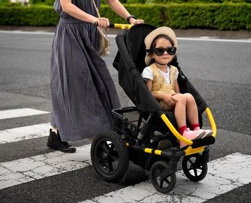 Berikut ini rekomendasi stroller lipat di Lazada yang ringan dan praktis dibawa traveling. Apa saja?