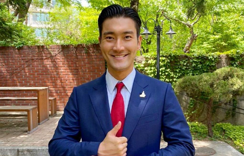 Beberapa bintang Korea Selatan sudah terlahir kaya. Contohnya adalah 5 aktor Korea terkaya berikut ini yang uangnya sudah ngalir sejak lahir.