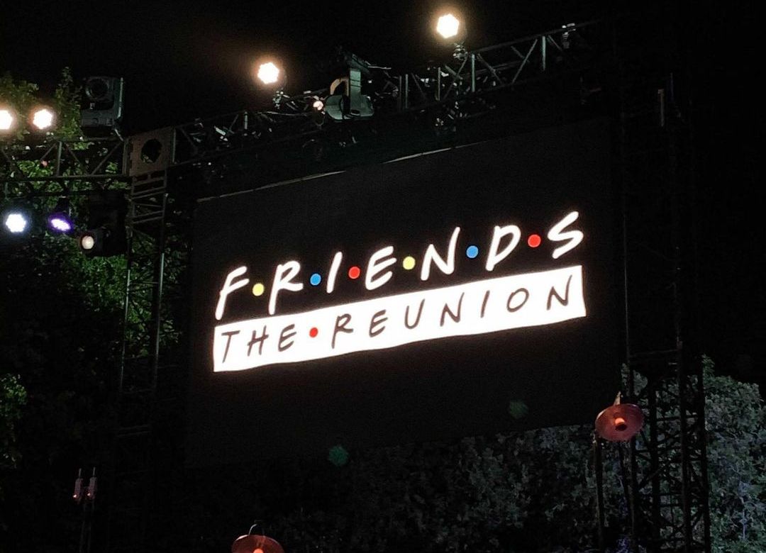 Sudah siapkah Kawan Puan menyambut Friends: The Reunion? Sembari menunggu, yuk putar lagi lagu-lagu ikonik dari serial ini!