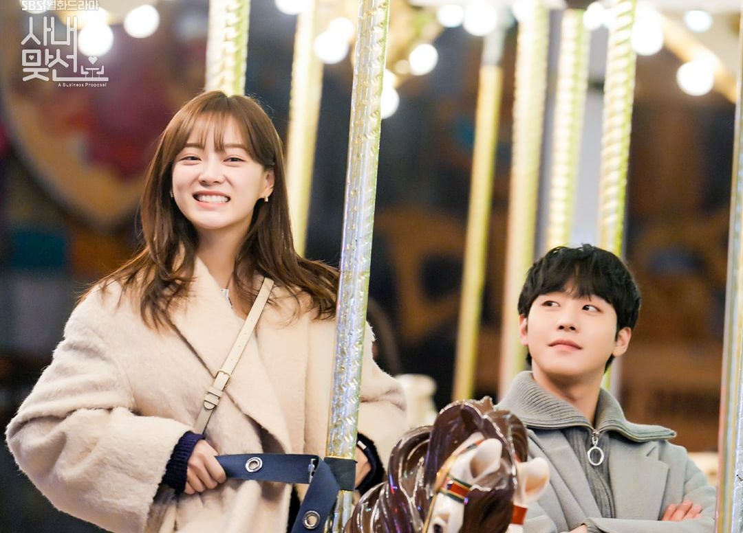 Tayang malam ini, berikut sinopsis A Business Proposal Episode 8 yang menampilkan kencan romantis Kang Tae Mu dan Shin Ha Ri.
