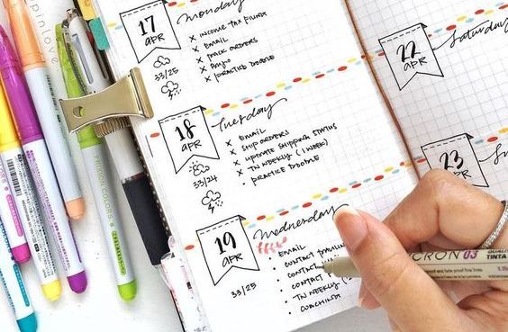 Cobalah tips mengatur waktu berikut ini untuk Kawan Puan yang keteteran sibuk bekerja tapi harus menemani anak.