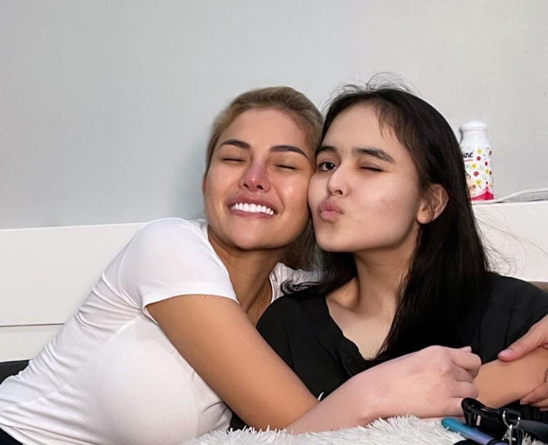 Kesedihan atas meninggalnya Laura Anna juga dirasakan Nikita Mirzani. Ia bahkan mengungkapkan rencana pengobatan untuk Laura