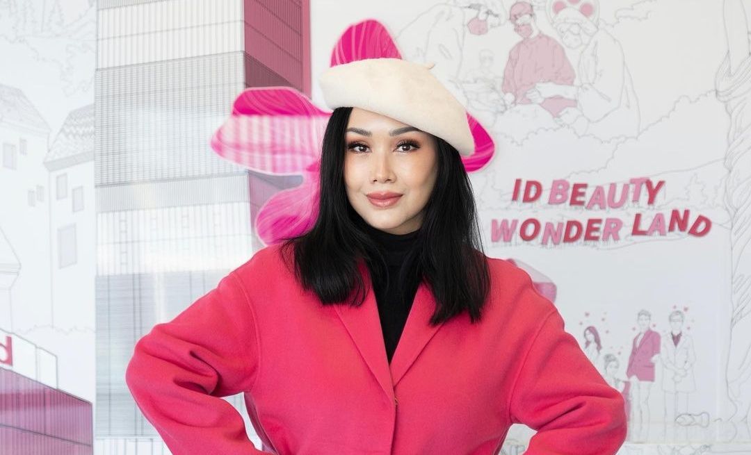 Mulai dari operasi plastik Titi DJ hingga rekomendasi crop cardigan. Ini berita terpopuler fashion dan beauty.