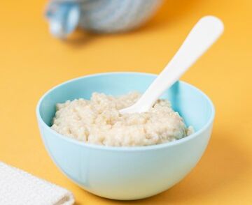 Berat badan si kecil seret? Berikut resep MPASI bayi 8 bulan untuk BB booster yang kaya akan protein.