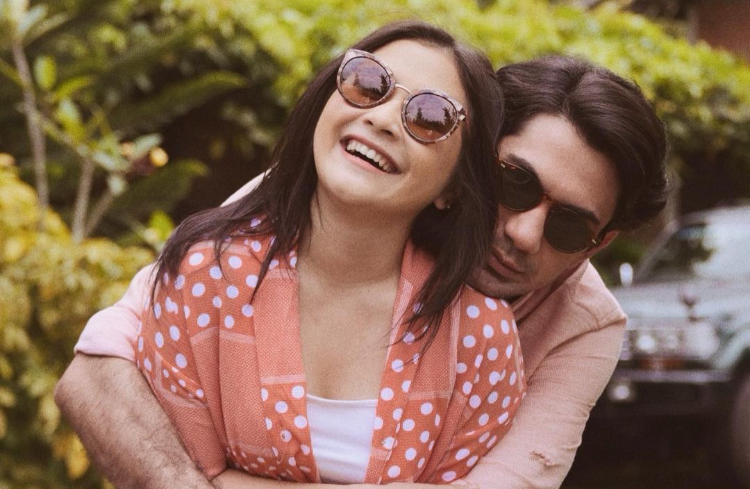 Ini dia rangkuman berita terpopuler Trending Topic mulai dari kejutan dari Reza Rahadian untuk Prilly Latuconsina hingga sinopsis film AI Love You.