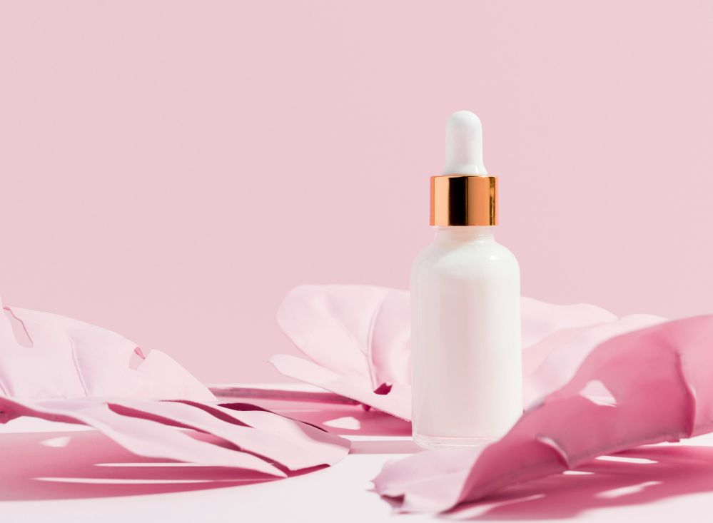 Produk skincare dengan kandungan peptide sudah banyak ditemukan. Namun apa sebenernya peptide dan manfaatnya untuk kulit?