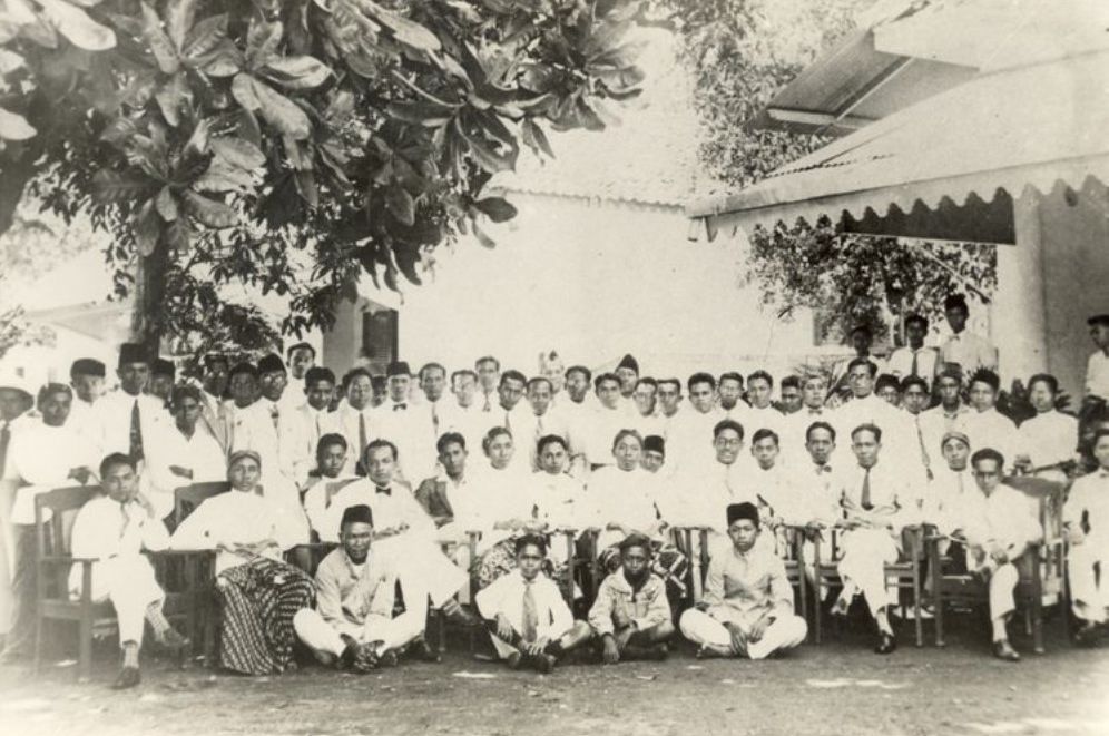 Setiap tanggal 28 Oktober, bangsa Indonesia merayakan Hari Sumpah Pemuda. Begini sejarah hari yang bertujuan menyatukan bangsa Indonesia ini