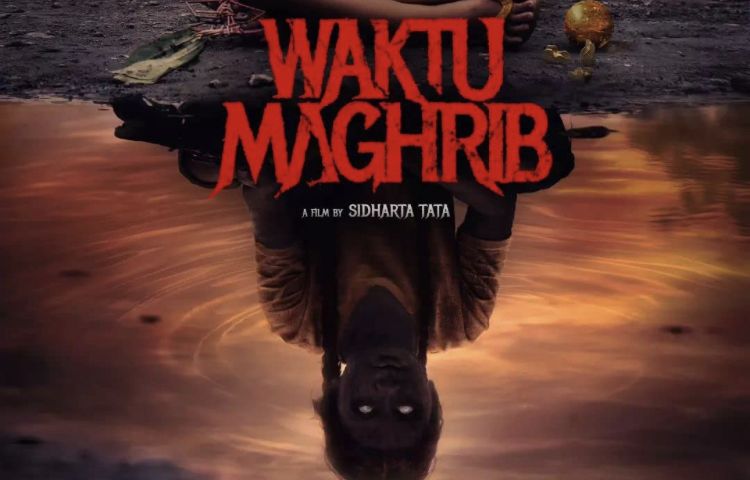 Tembus satu juta penonton di bioskop.  Yuk intip bagaimana sinopsis film Waktu Maghrib yang dibintangi Aulia Sarah.