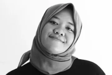 Imaniar Rizki pendiri Tab Space, studio di Bandung, Jawa Barat yang mendukung seniman disabilitas saat jadi pembicara di Jakarta Doodle Fest 2023.