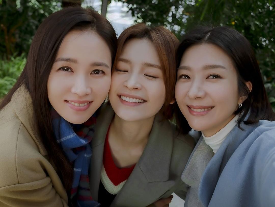 Preview dan sinopsis drama Korea Thirty Nine episode 12 yang tayang di Netflix Kamis (31/3/2022) malam.
