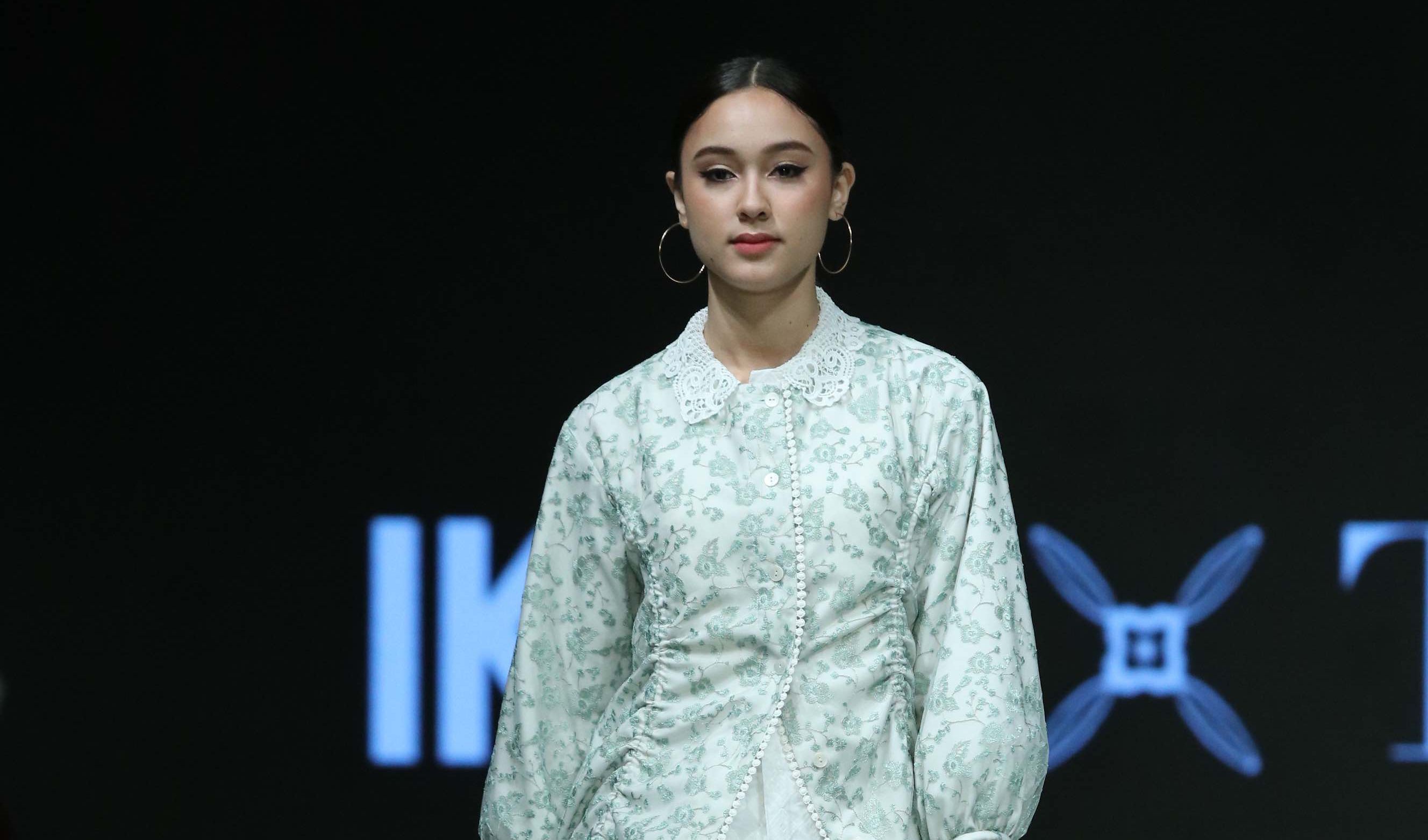 Mulai dari Korean Look Matte di IFW 2022 hingga rekomendasi mukena motif, simak yuk ulasan Berita Terpopuler hari ini!