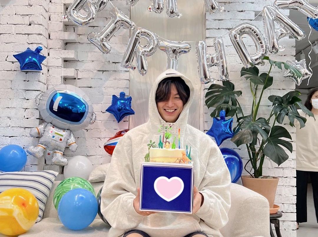 Intip meriahnya perayaan ulang tahun Lee Min Ho yang sedang heboh dikira menikah dengan perempuan Batang, Jawa Tengah.