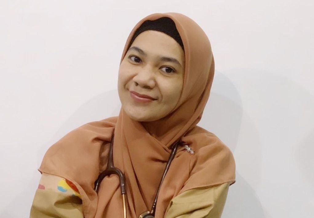 Mommy ASF atau Eca Prasetya, penulis novel Layangan Putus menceritakan kehilangan anak kelimanya saat melahirkan.