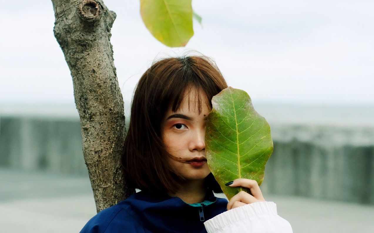 Ternyata ada beberapa fase yang perlu kamu lalui dulu sebelum move on lo, Kawan Puan! Apa saja, yuk simak ulasan berikut!