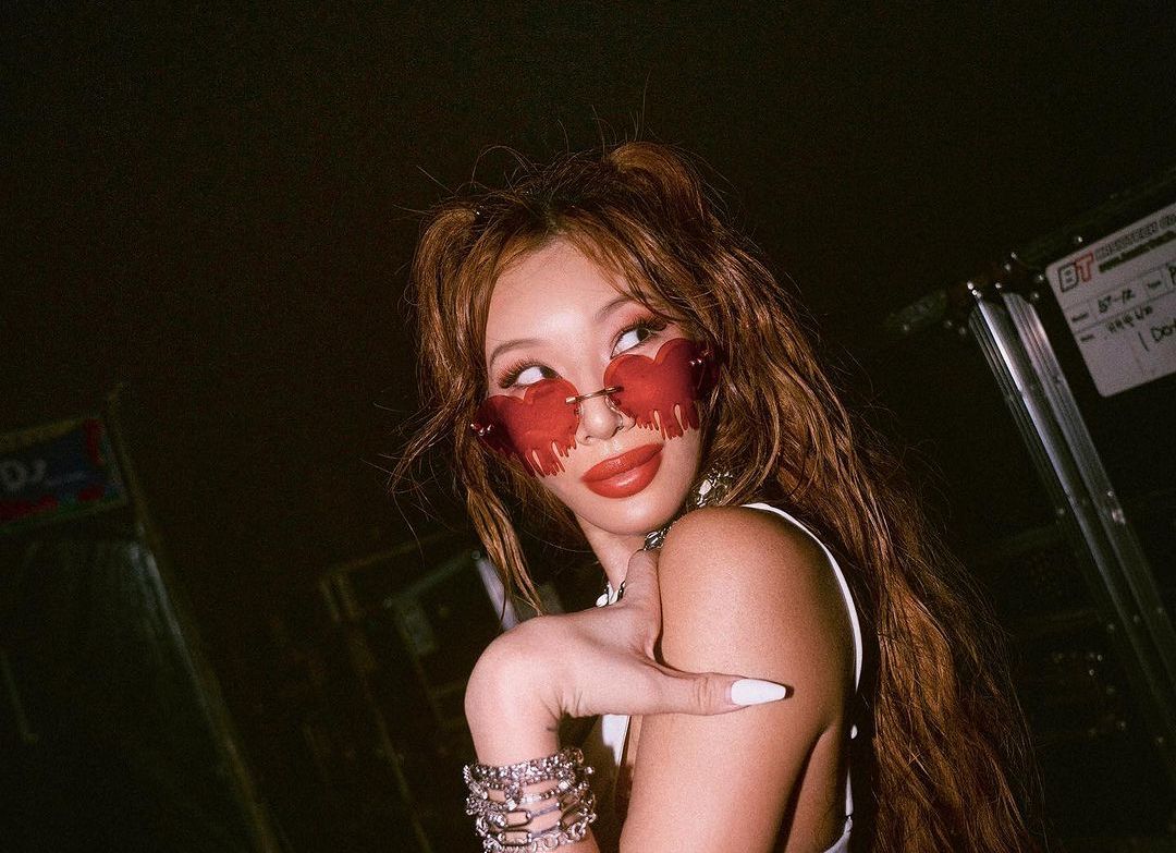 Kejutkan penggemar, rapper Korea Selatan Jessi akan segera comeback dengan album barunya akhir bulan ini.