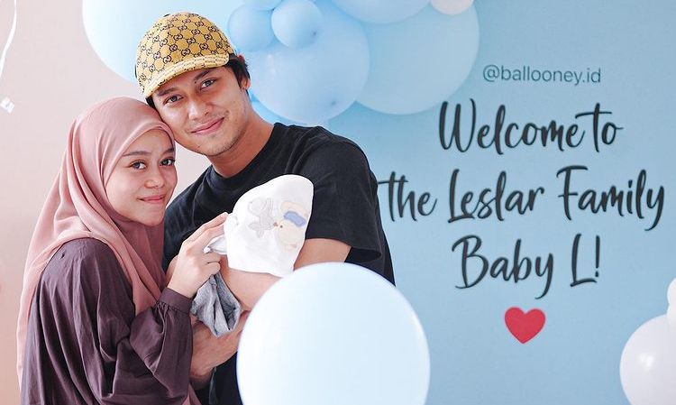 Penyanyi dangdut Lesti Kejora tak setuju dengan suaminya, Rizky Billar yang mengizinkan anaknya terjun ke dunia malam.