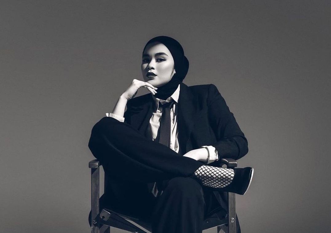 Kabar bahagia, Sivia Aziah, penyanyi dan mantan member girlband Blink, resmi menikah pada Sabtu (18/6/2022).