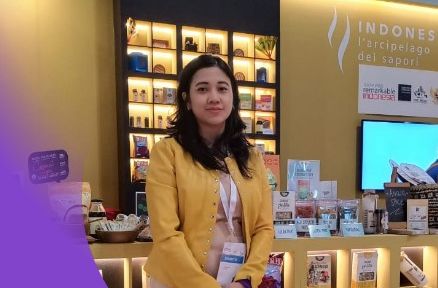 Annisa Pratiwi, pelaku UMKM di balik brand Ladang Lima memberdayakan perempuan lewat bisnis produk sehat berbahan baku singkong.