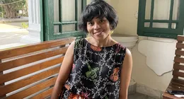 Kisah Monique Hardjoko Berupaya Lestarikan Wastra Nusantara ...