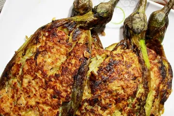 Tips memasak cepat terong telur dadar untuk menu sahur saat Ramadan 2023 mendatang.