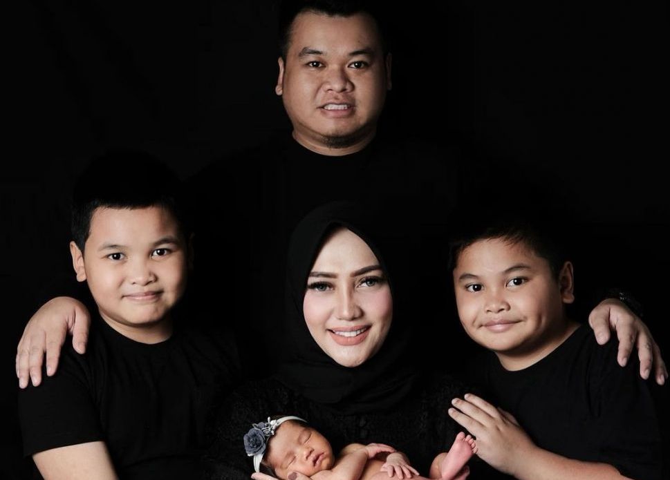 Besarkan anak sendirian usai suami meninggal lima bulan lalu, ini cerita Mama Lita Masterchef yang mengharukan...