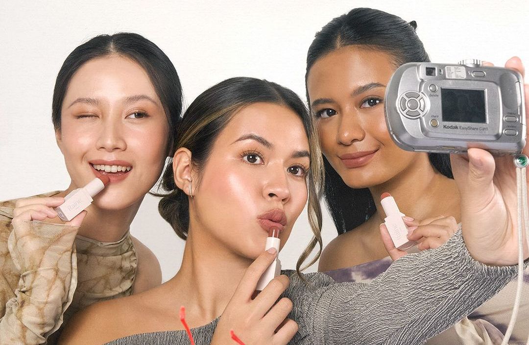 Ini cara memilih lip balm yang tepat untuk pemilik bibir kering, termasuk rekomendasi produk favoritnya Raissa, Raine Beauty.