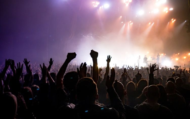 Penting untuk diketahui, ini tips terhindar dari penipuan tiket konser seperti kasus yang sedang viral di Twitter.