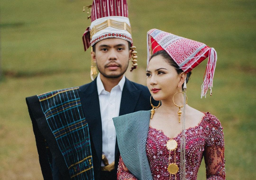 Jadi pasangan suami istri, intip momen pemberkatan pernikahan Jessica Mila dan Yakup Hasibuan hari ini (5/5/2023).