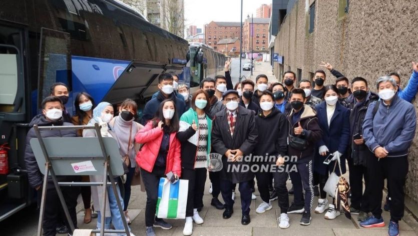 Tim Merah Putih Indonesia di All England 2021 dalam perjalanan pulang ke Tanah Air pada (21/3/2021) setelah tes Swab PCR dinyatakan negatif. 