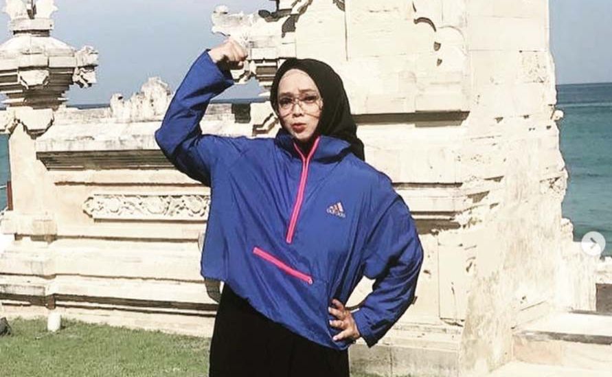 Kilas balik perjalanan karier Rina Gunawan yang sukses mulai dari presenter, penyanyi, aktris, hingga jadi pengusaha 