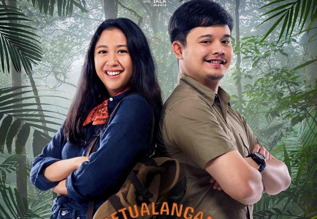 Mira Lesmana membagikan poster film Petualangan Sherina 2 pada hari Selasa, (14/6/2022), dimana Sherina dan Derby Romero bakal kembali berakting.