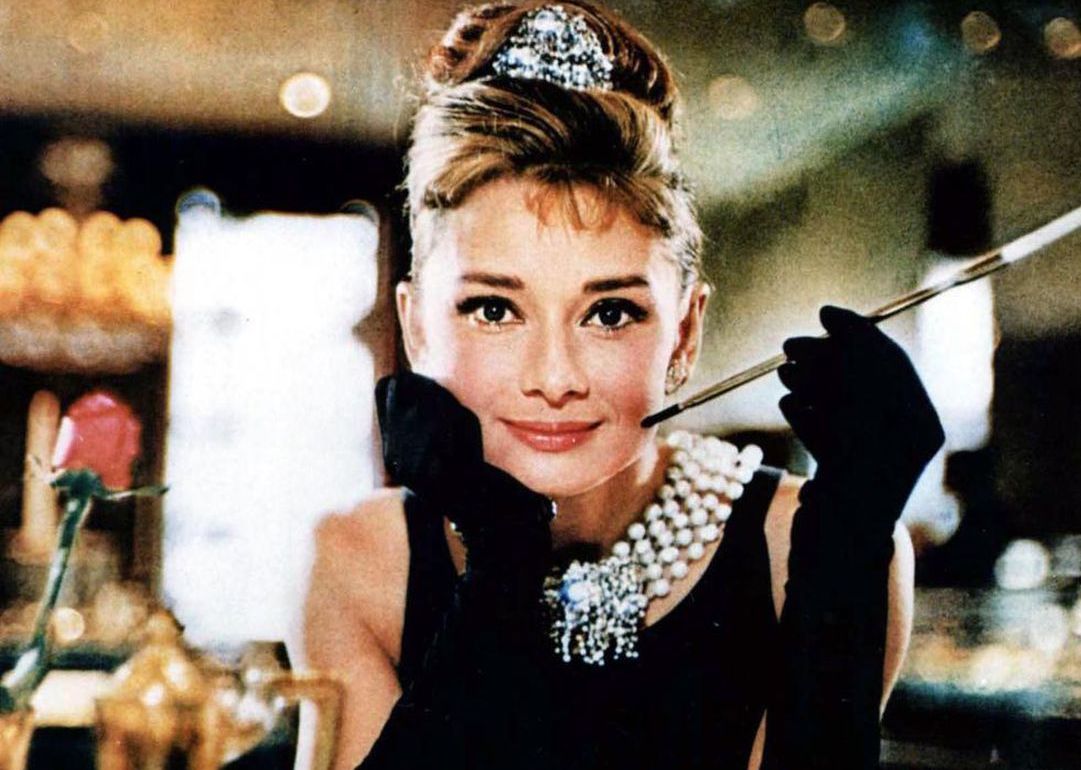 Gaya vintage memang gampang-gampang sulit, tetapi kita cukup meniru 5 fashion dari karakter film berikut ini!