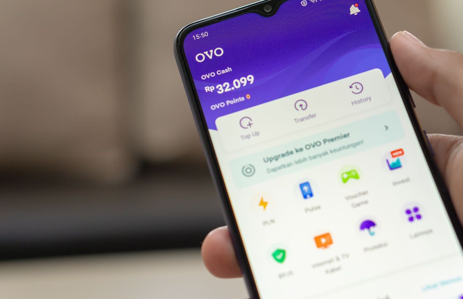 Berita terpopuler Lady Boss (19/4/2022) mulai dari 5 aplikasi e-wallet untuk kirim uang THR hingga lowongan kerja startup Shopee di bidang marketing.