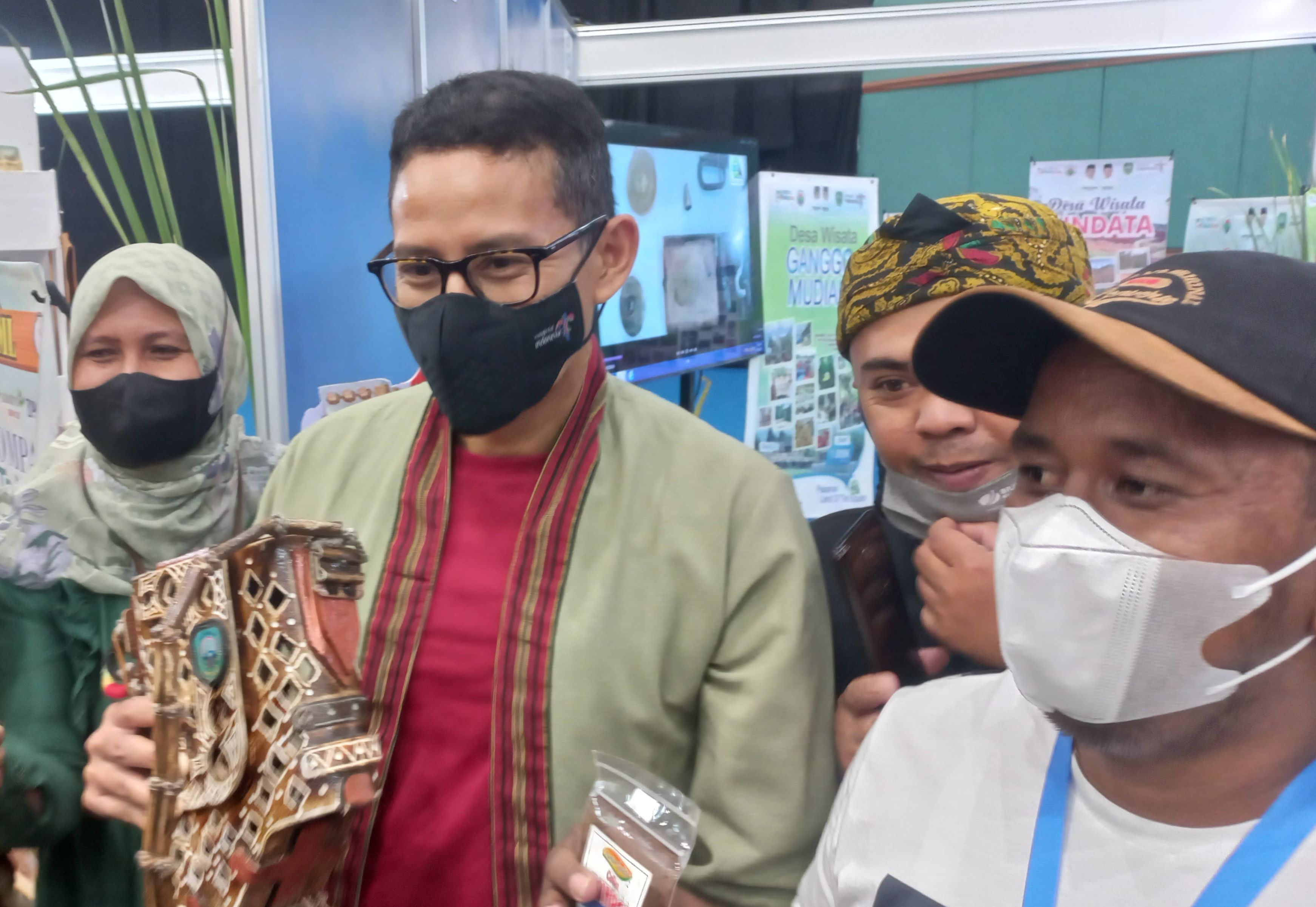 Menparekraf Sandiaga Uno ungkap desa wisata bukan hanya destinasi liburan tapi juga mampu menciptakan lapangan kerja