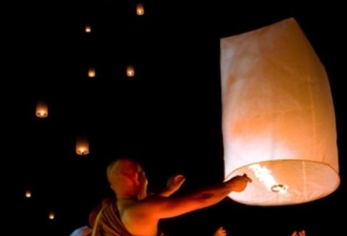 Jelang Hari Raya Waisak 2023, ini dia beberapa tips jika ikut hadiri Festival Lampion Waisak di Candi Borobudur.