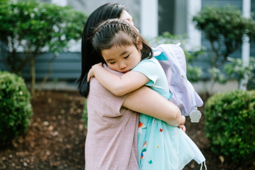 Agar tidak jadi cara lain menyalahkan anak, orang tua perlu menghindari ini saat minta maaf kepada anak. Apa saja?