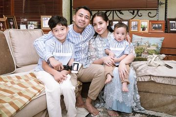 5 Gaya Fashion Sarimbit Keluarga Artis di Momen Lebaran 2023, Ada ...