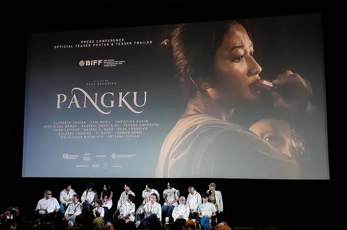 Reza Rahadian debut sebagai sutradara pada film pertamanya, Pangku