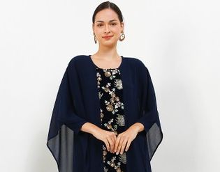 Kawan Puan, berikut rekomendasi baju kaftan best seller di Zalora yang cocok buat momen Ramadan hingga Lebaran 2023.