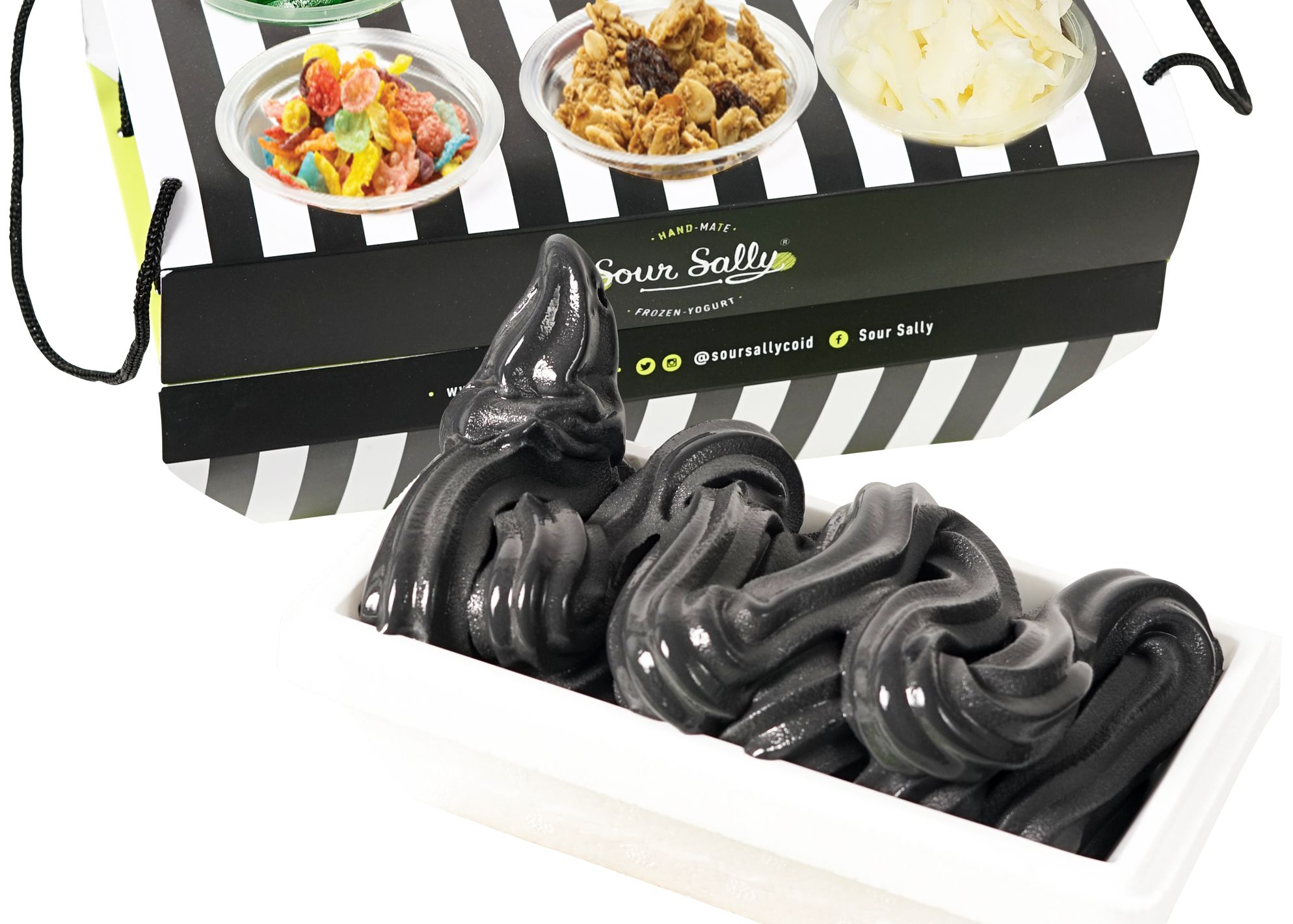 Setelah 15 tahun beroperasi di Indonesia, Sour Sally akhirnya resmi bersertifikasi halal. Ini dia beberapa manfaat konsumsi frozen yogurt.