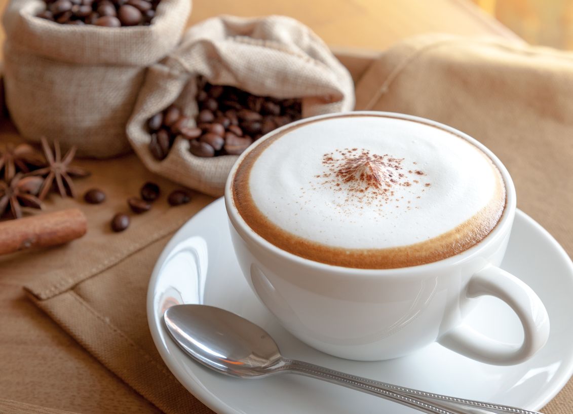 Berikut ini 3 tips membuat cappuccino pakai susu kedelai yang cocok banget bagi pengidap intoleransi laktosa.