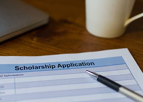 Kawan Puan pelajar SMA/sederajat, mahasiswa diploma, sarjana, dan master? Kamu bisa memperoleh beasiswa pendidikan dengan cara ini!